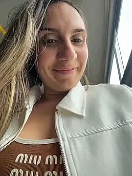 Snapshot of sarah_honey__ chatting on November 20, 3:34 pm sarah honey online show from November 20, 3:34 pm