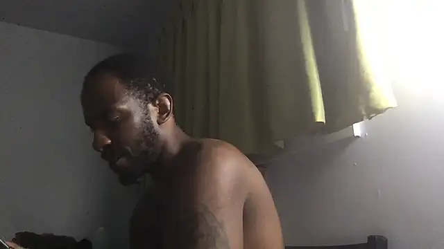 Snapshot of Rayraythegoat chatting on December 20, 8:54 am Rayraythegoat online show from December 20, 8:54 am