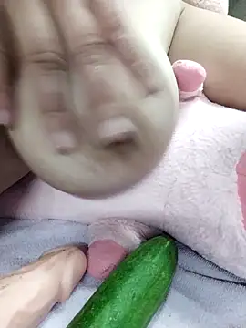 Snapshot of Big_booobs8 chatting on November 14, 2:10 am Big booobs8 online show from November 14, 2:10 am