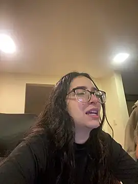 Kloe Novoa online show from March 20, 1:05 pm