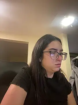 Kloe Novoa online show from April 22, 12:50 pm