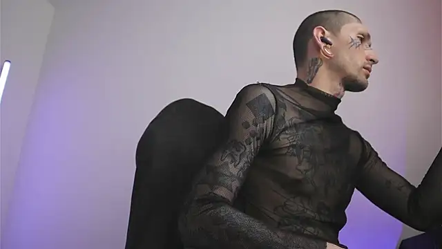 TokyoHatsumoto online show from February 10, 10:03 pm