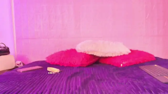 Skinny Nasty Dirty online show from October 24, 2:13 pm