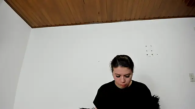 Vanessa Martinz online show from November 14, 12:26 pm