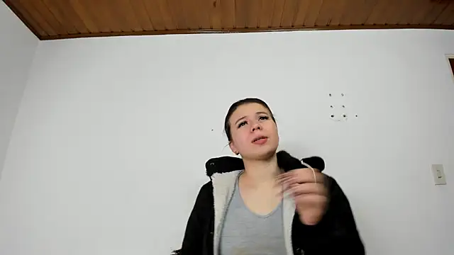 Vanessa Martinz online show from November 15, 12:02 pm