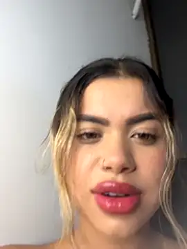 Alanna-foxx online show from November 27, 12:56 am