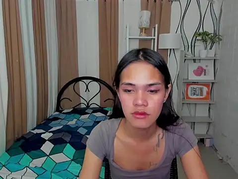 XxBigCockAliyahxX online show from October 28, 8:11 pm