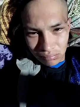 Ojitosbrrr online show from November 12, 9:32 am