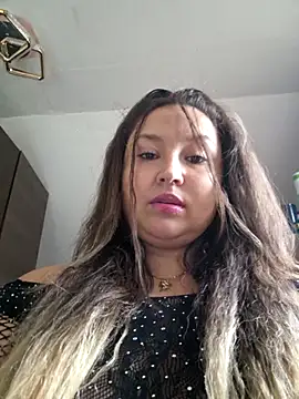 Snapshot of crazygirl26848 chatting on November 18, 8:41 am crazygirl26848 online show from November 18, 8:41 am