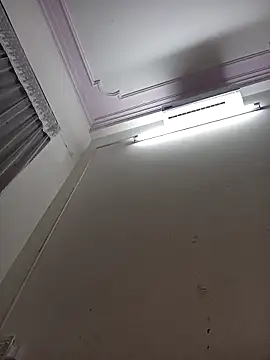 Snapshot of ezabel- chatting on November 27, 1:24 pm ezabel- online show from November 27, 1:24 pm