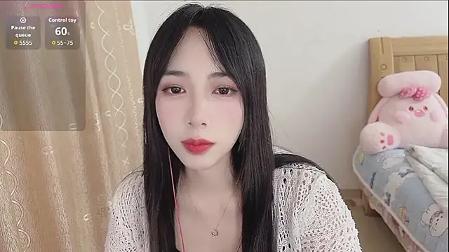 by-Hannah online show from November 3, 1:56 pm