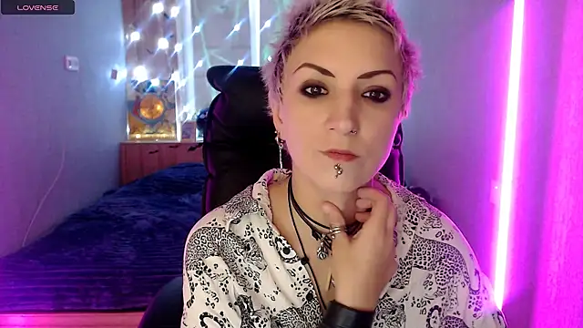 Sweet-n-Strong online show from November 21, 7:18 am