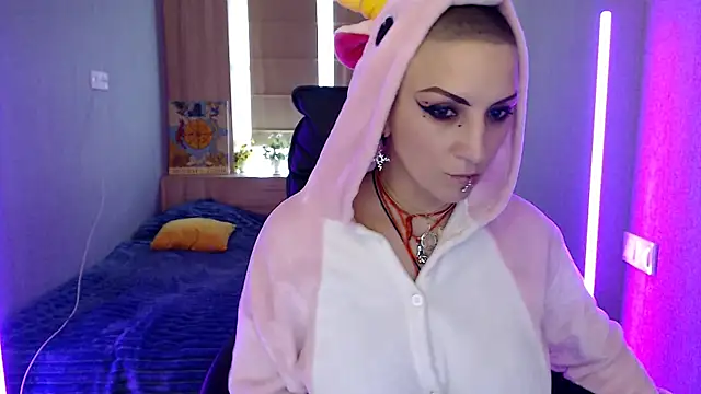 Sweet-n-Strong online show from April 18, 11:14 am