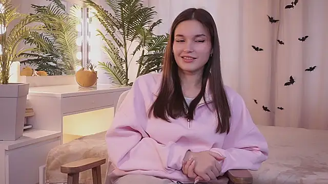 TiffaniePanyik online show from October 28, 6:50 am