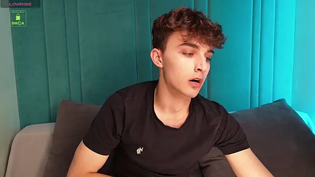 Snapshot of Richard_steele_hot chatting on July 4, 3:40 pm Richard steele hot online show from July 4, 3:40 pm