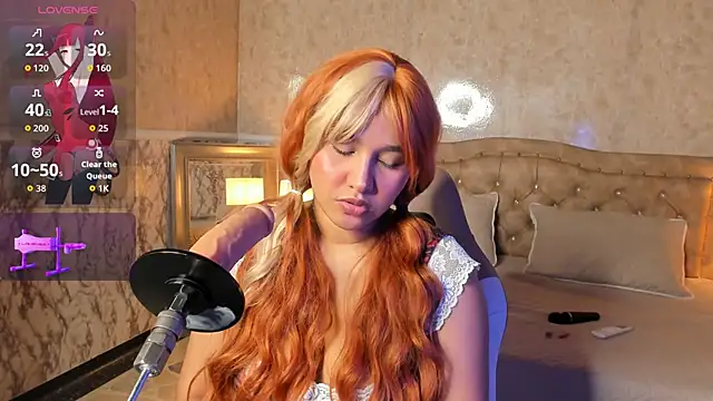 WhitneySweet online show from November 4, 4:33 am