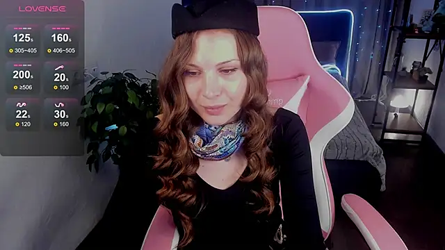 Snapshot of Alma_Diaz chatting on October 30, 9:22 am Alma Diaz online show from October 30, 9:22 am