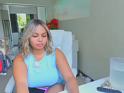 diosadeluniverso online show from April 11, 5:39 pm