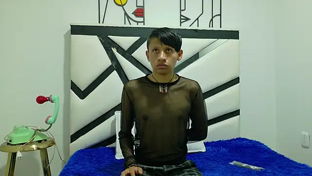 ALEXANDRO BOVER online show from October 30, 7:36 pm