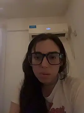 gigi333regi online show from December 16, 3:28 pm