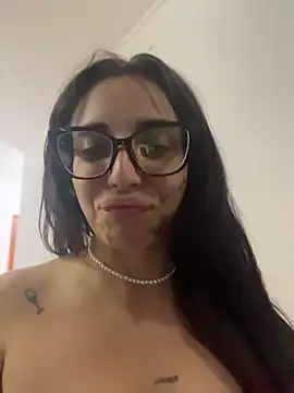 gigi333regi online show from March 30, 9:21 am