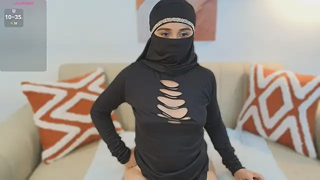 Lailaa lush online show from November 6, 7:09 am