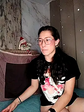 eva delight  online show from November 14, 11:42 am