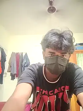 Snapshot of kriZ08 chatting on November 1, 5:31 am kriZ08 online show from November 1, 5:31 am