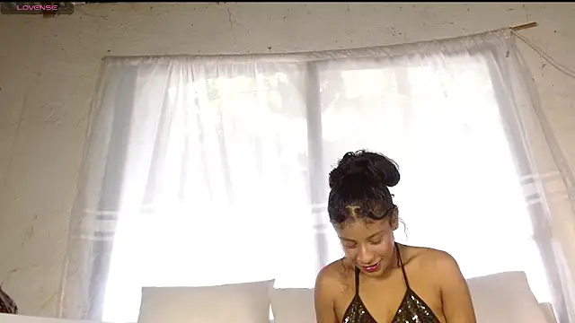 antonella pink2 online show from April 20, 1:36 pm