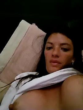 Snapshot of Paulita2027 chatting on November 26, 8:37 am Paulita2027 online show from November 26, 8:37 am