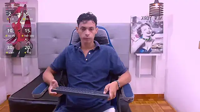 wiltom  online show from November 3, 12:39 pm