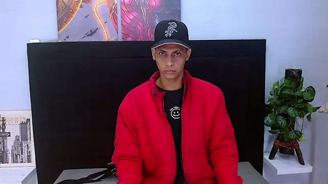 wiltom  online show from December 16, 7:19 pm