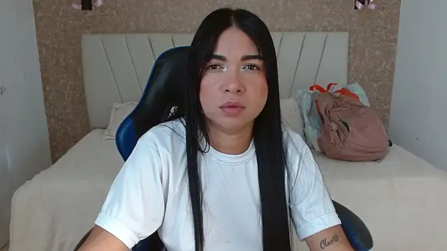 AliceSmity  online show from November 30, 6:01 pm