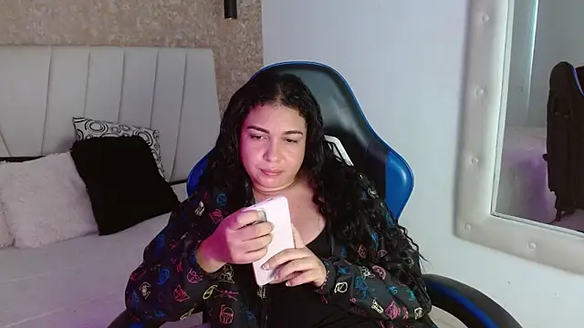 AliceSmity  online show from April 23, 12:29 pm