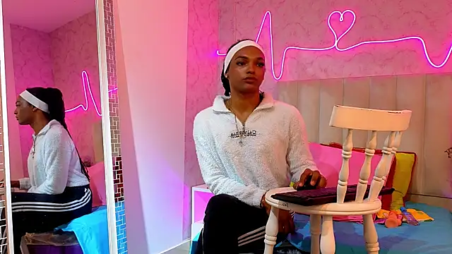 Kardy Castle7 online show from December 3, 12:25 pm