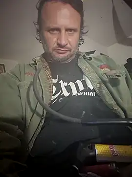 Snapshot of Fuckboyguyman chatting on July 17, 3:24 am Fuckboyguyman online show from July 17, 3:24 am