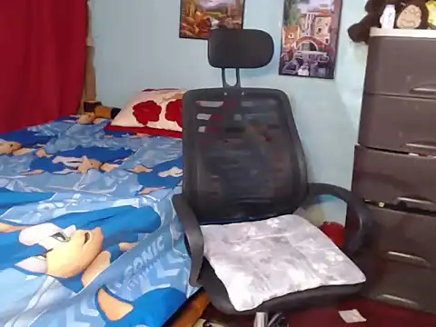 slimraz02 online show from March 4, 3:34 am