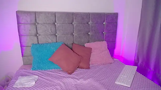 Catleya x online show from November 20, 7:46 pm