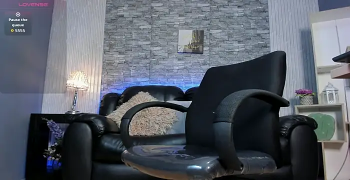 zack joness18 online show from April 9, 6:19 am