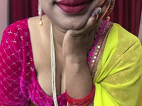 Snapshot of Ritika_janu chatting on February 8, 6:06 am Ritika janu online show from February 8, 6:06 am