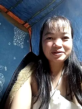 Noelle-e online show from January 14, 1:50 pm