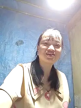 Noelle-e online show from April 4, 12:46 pm