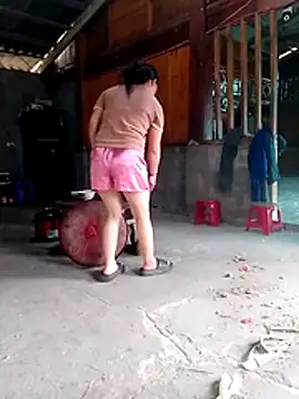 Phoena-a online show from April 1, 3:51 am