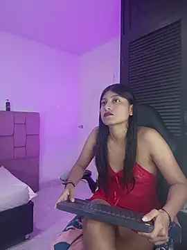 YeseniaRodriguez3 online show from April 21, 12:33 pm