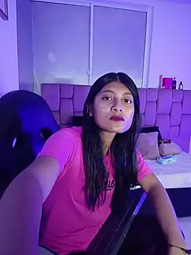 Snapshot of YeseniaRodriguez3 chatting on May 13, 12:46 pm YeseniaRodriguez3 online show from May 13, 12:46 pm