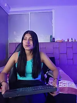 Snapshot of YeseniaRodriguez3 chatting on May 30, 12:46 pm YeseniaRodriguez3 online show from May 30, 12:46 pm