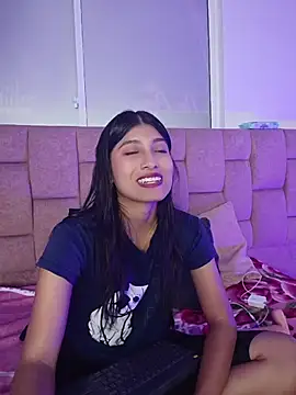 Snapshot of YeseniaRodriguez3 chatting on June 8, 12:49 pm YeseniaRodriguez3 online show from June 8, 12:49 pm