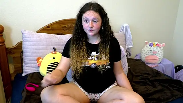 sugasunny04 online show from April 21, 7:39 pm