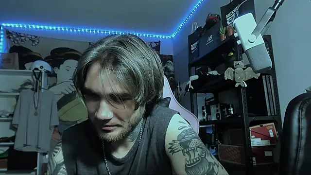 Go V Cs online show from November 1, 10:45 pm