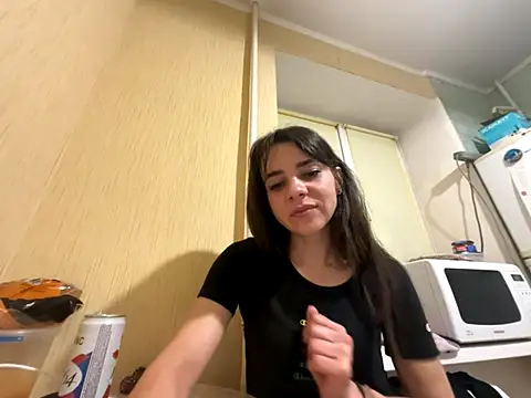 Snapshot of TinaLoverxq chatting on October 28, 8:33 pm TinaLoverxq online show from October 28, 8:33 pm